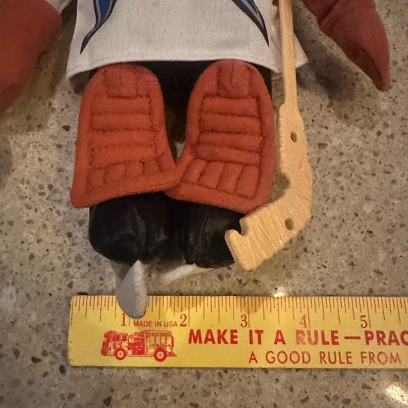 Vintage 1995 McDonald's Muppets NHL Fozzie Bear Plush Figure with Original Tag - Picture 16 of 16